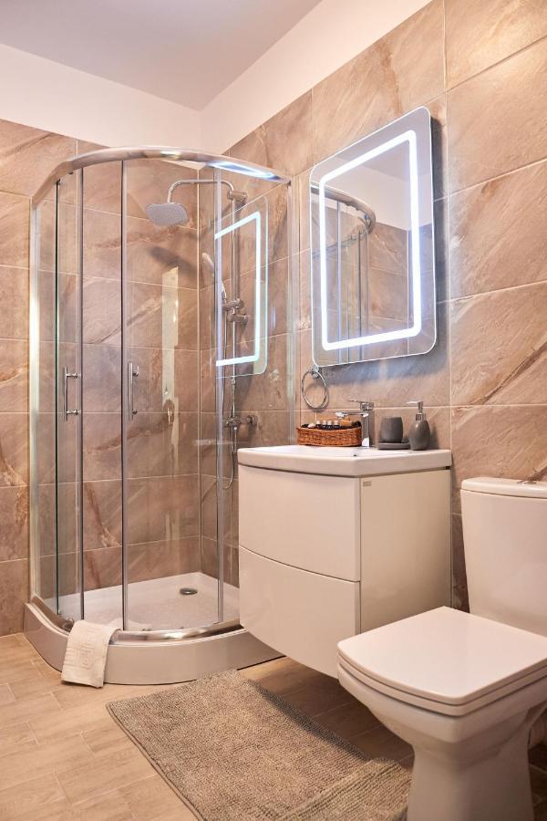 Vanilla Luxury Apartment Spa N Pool Beach Resort Năvodari Eksteriør billede